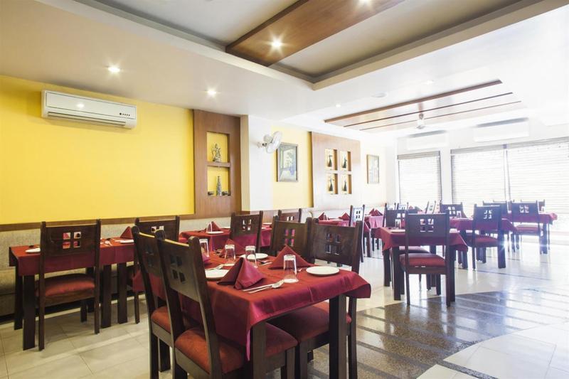 Ratnawali - A Vegetarian Heritage Hotel ジャイプール エクステリア 写真